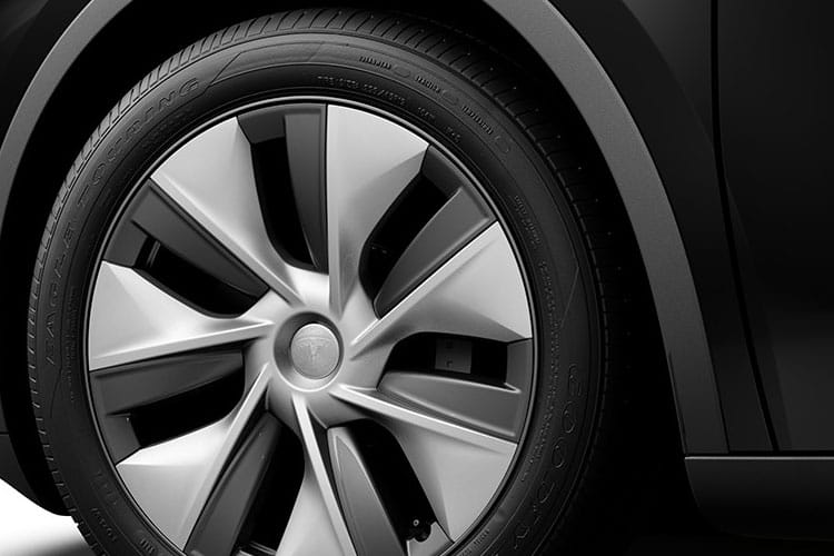 Tesla Model Y Model Y Hatchback Long Range AWD 5dr Auto detail view